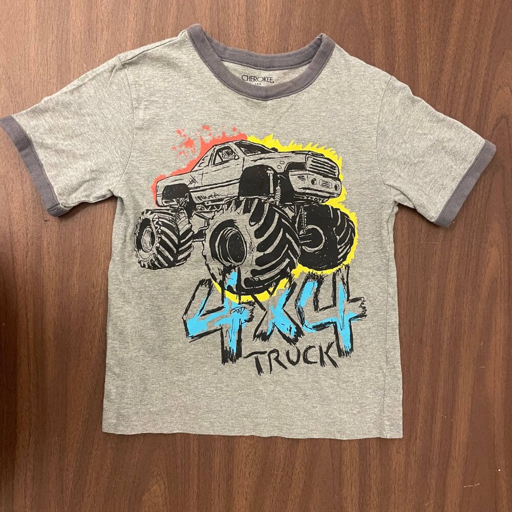 Boys Size Small (6/7) Graphic T-Shirt